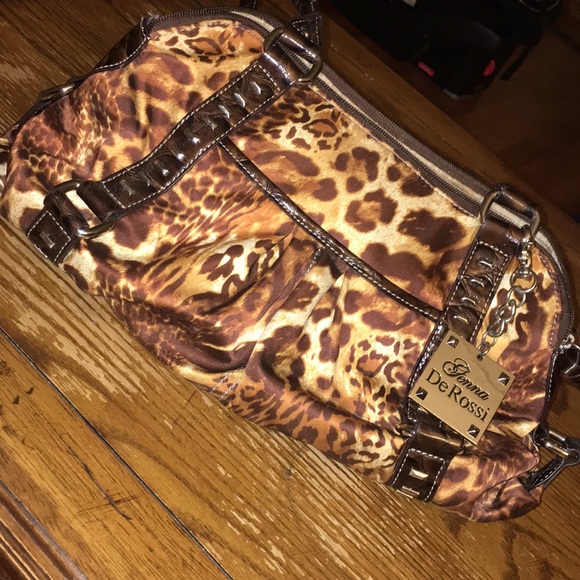 Genna DeRossi Handbags - 💰2/$20💰 EUC GENNA DEROSSI Handbag